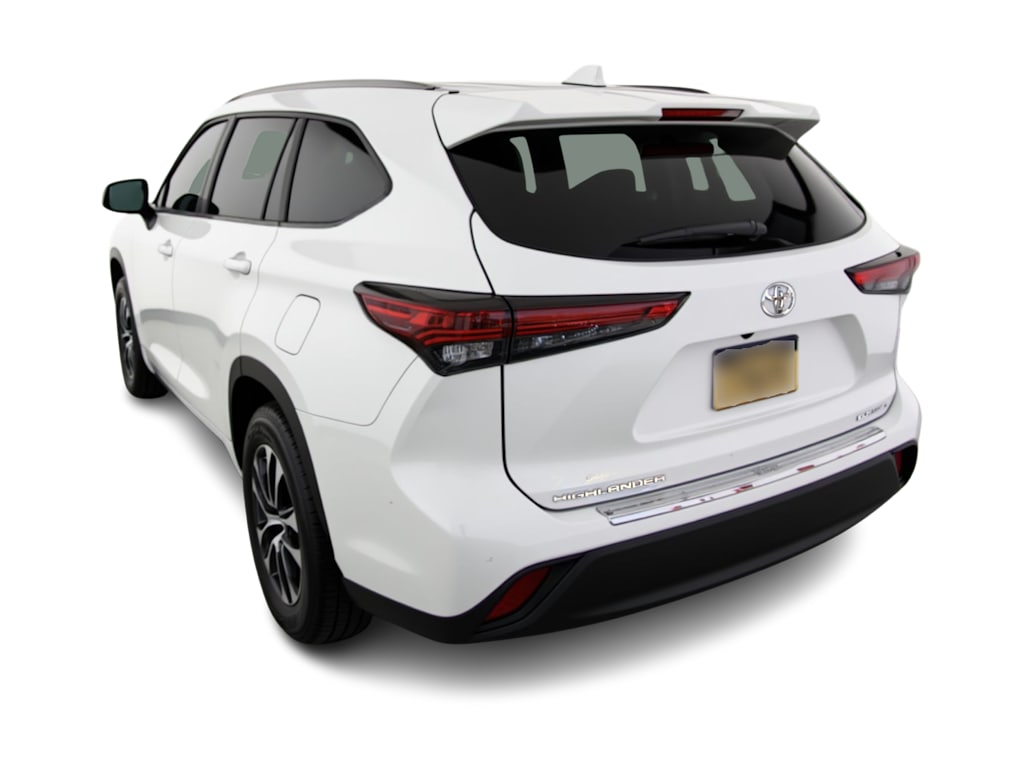 Thumbnail: 2023 Toyota Highlander - 3