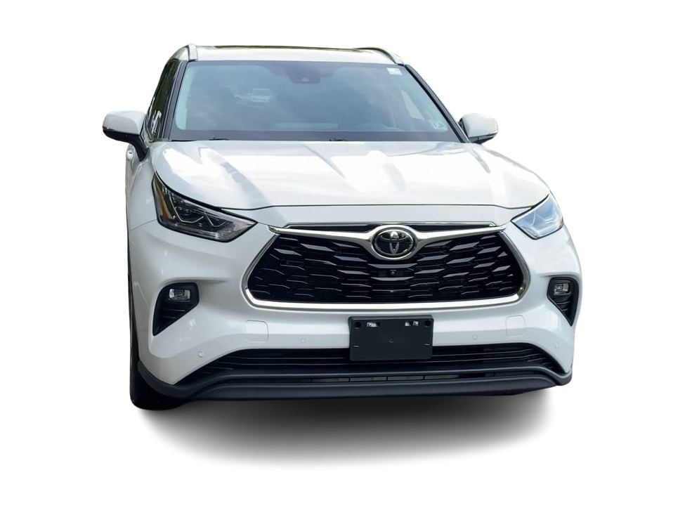 Thumbnail: 2023 Toyota Highlander - 23
