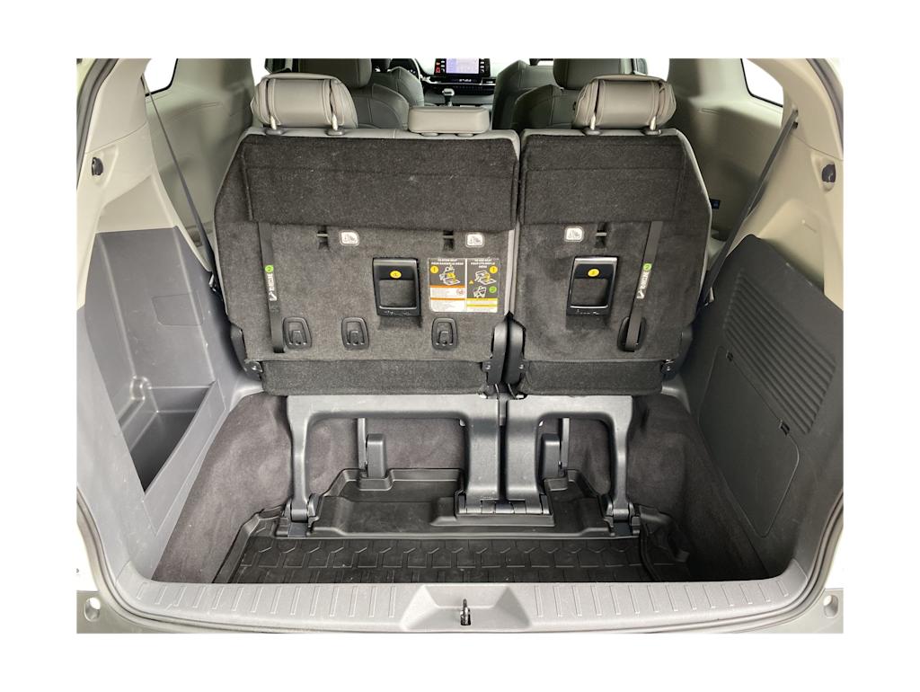 Thumbnail: 2023 Toyota Sienna - 17