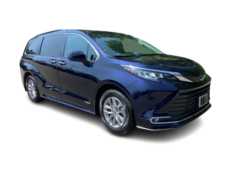 Thumbnail: 2021 Toyota Sienna - 19