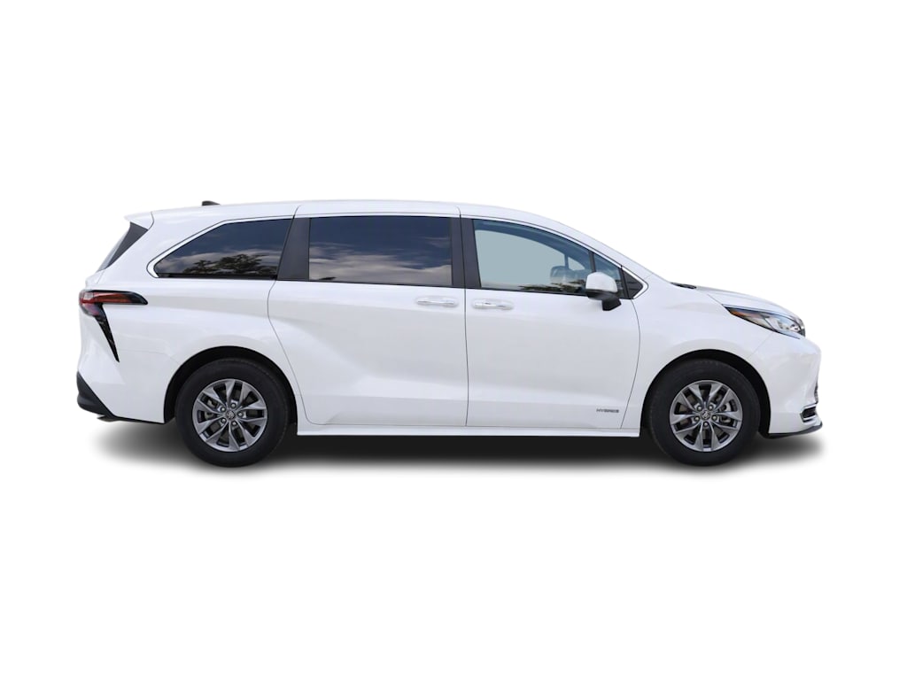 Thumbnail: 2021 Toyota Sienna - 11