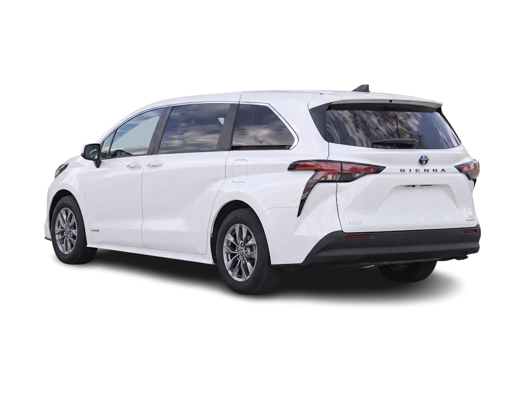 Thumbnail: 2021 Toyota Sienna - 3