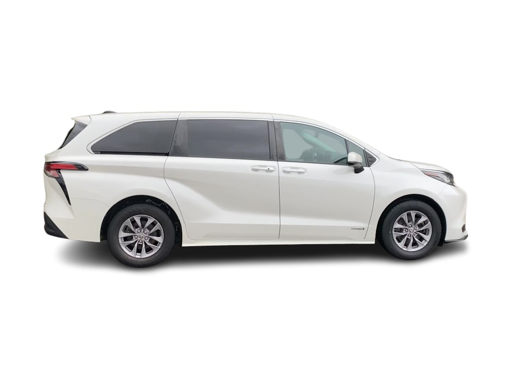 Thumbnail: 2021 Toyota Sienna - 25