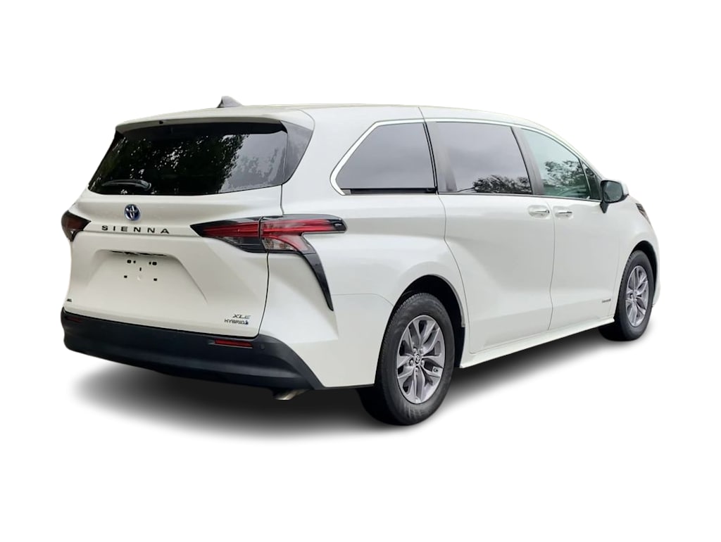 Thumbnail: 2021 Toyota Sienna - 24