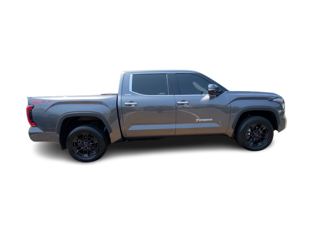 Thumbnail: 2022 Toyota Tundra - 18