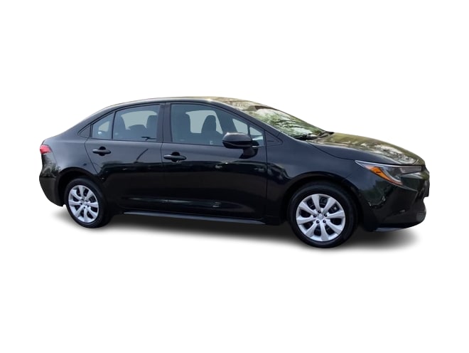 2022 Toyota Corolla LE 17