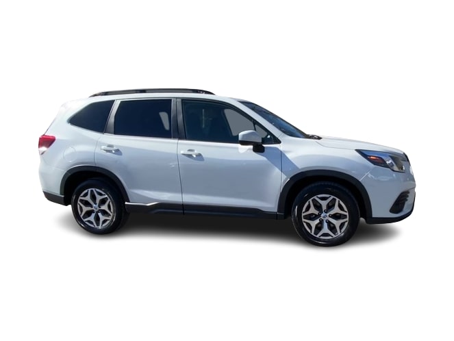 2022 Subaru Forester Premium 18