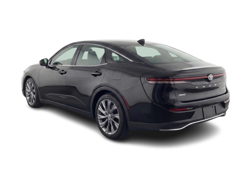 Thumbnail: 2023 Toyota Crown - 3