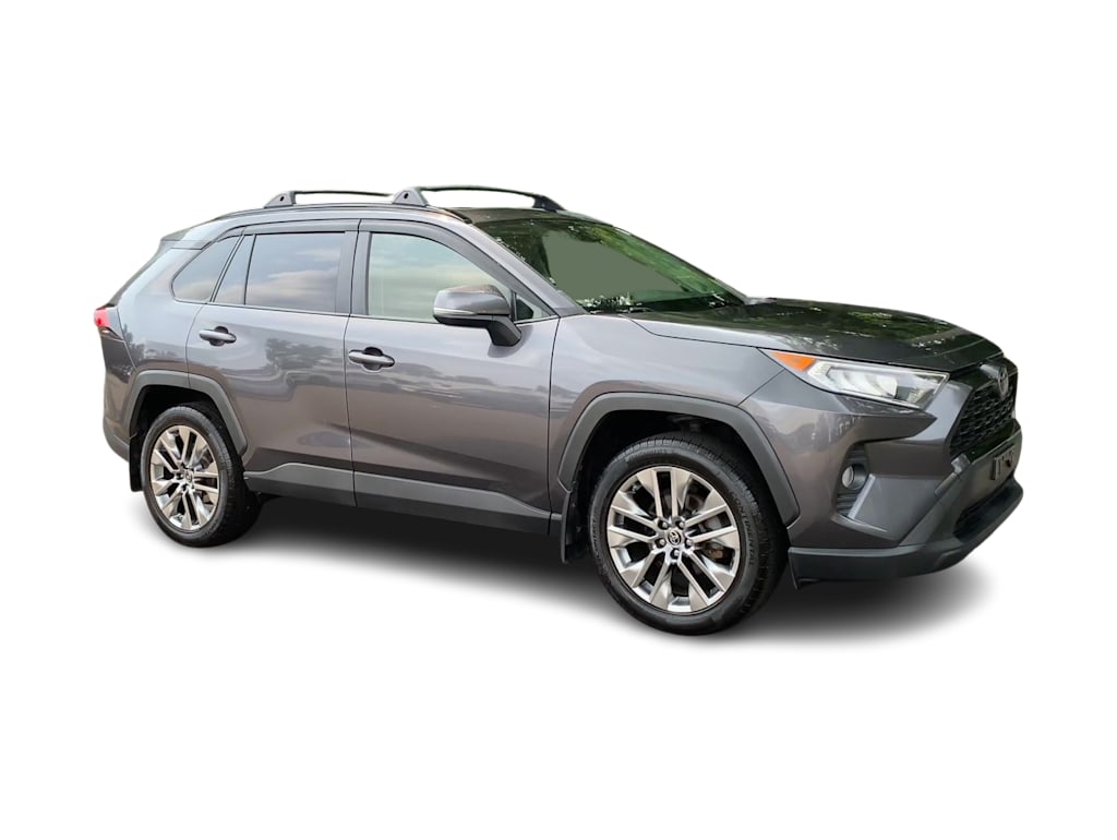 Thumbnail: 2019 Toyota RAV4 - 21
