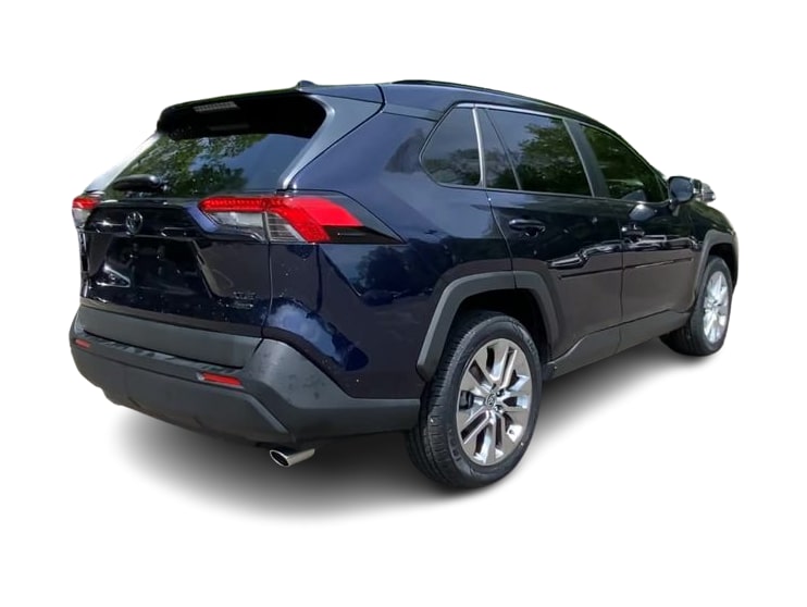 Thumbnail: 2021 Toyota RAV4 - 16