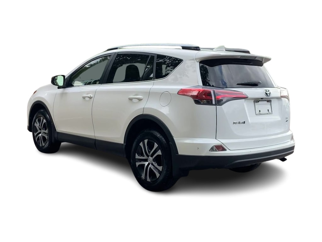 Thumbnail: 2017 Toyota RAV4 - 4