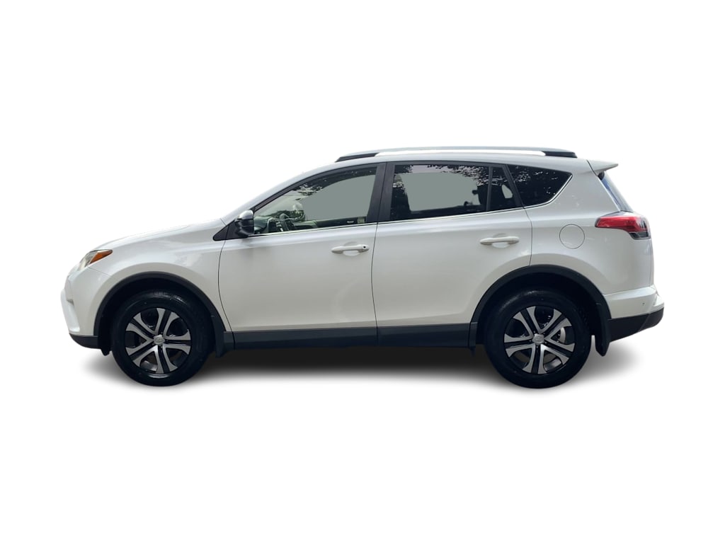 Thumbnail: 2017 Toyota RAV4 - 3