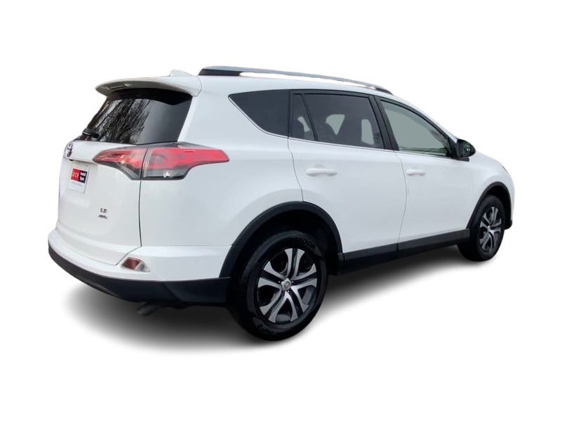 Thumbnail: 2017 Toyota RAV4 - 22