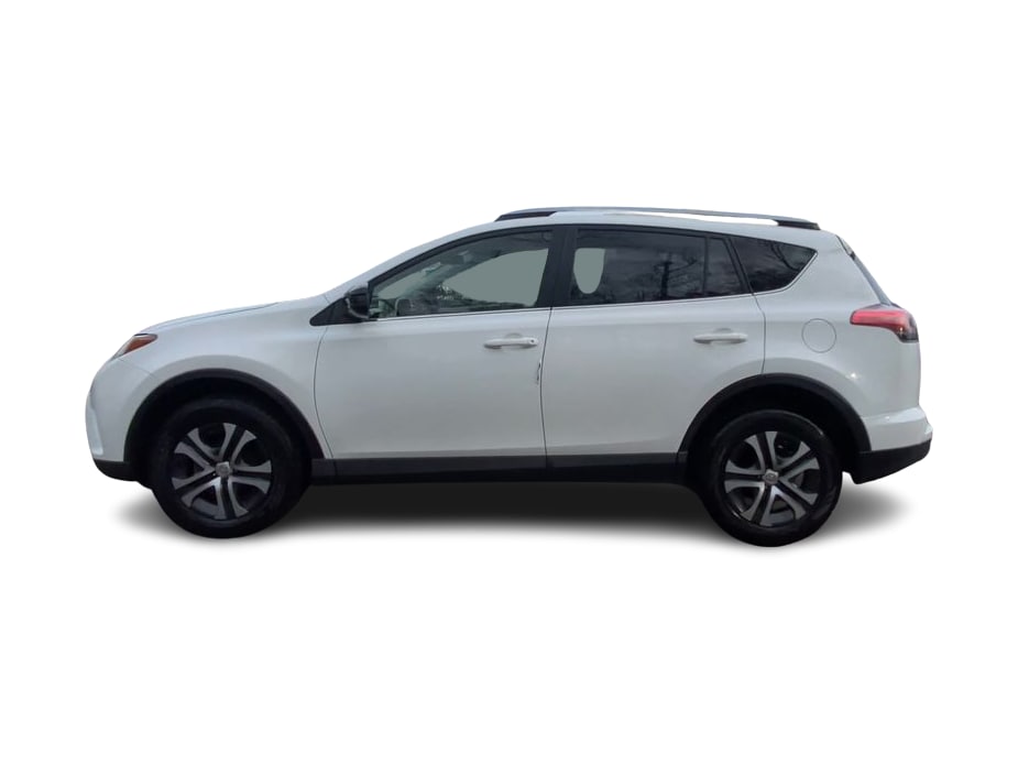 Thumbnail: 2017 Toyota RAV4 - 20