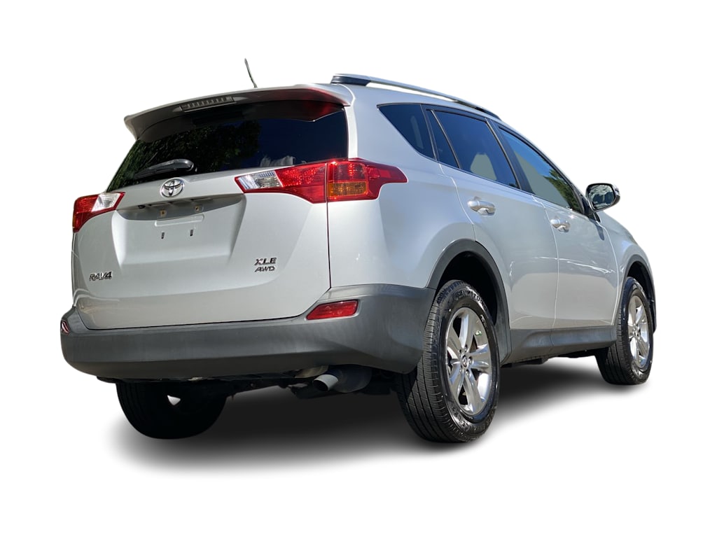 Thumbnail: 2015 Toyota RAV4 - 26