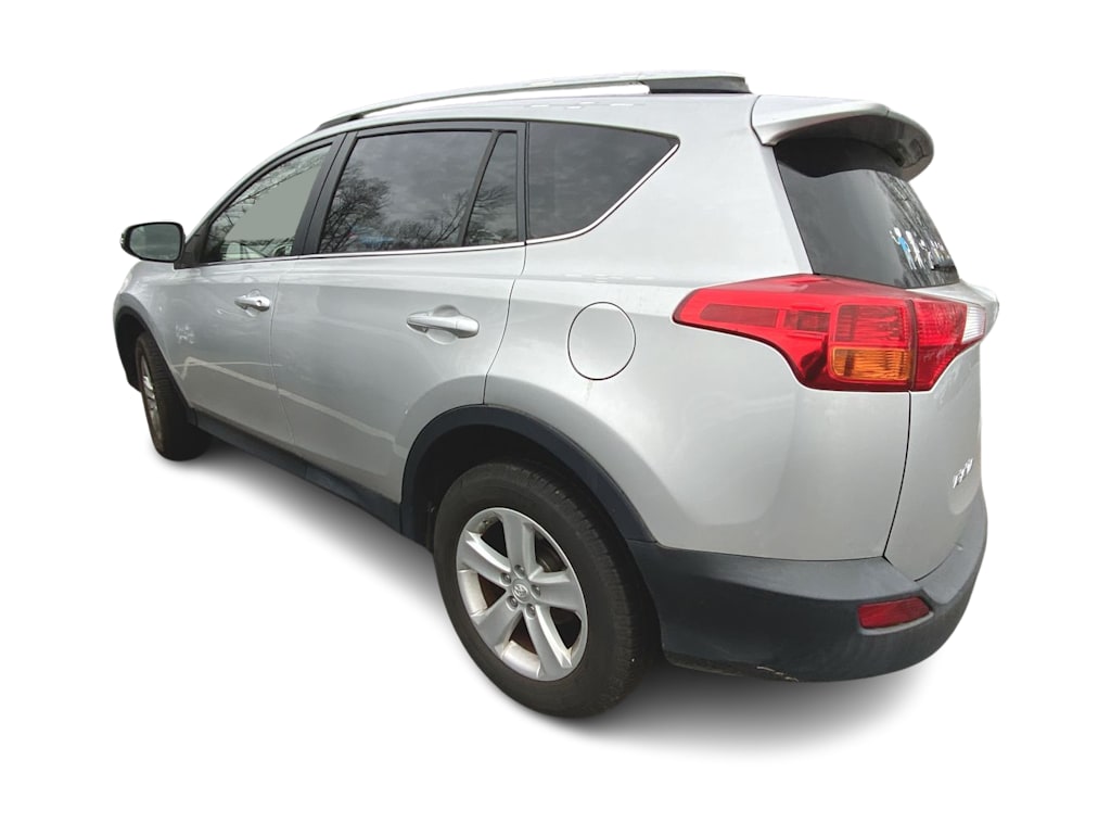 2014 Toyota RAV4 XLE 2