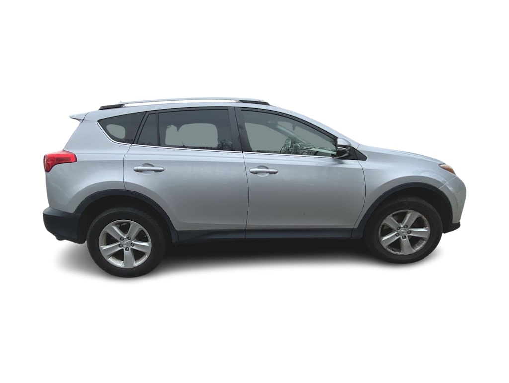 2014 Toyota RAV4 XLE 9