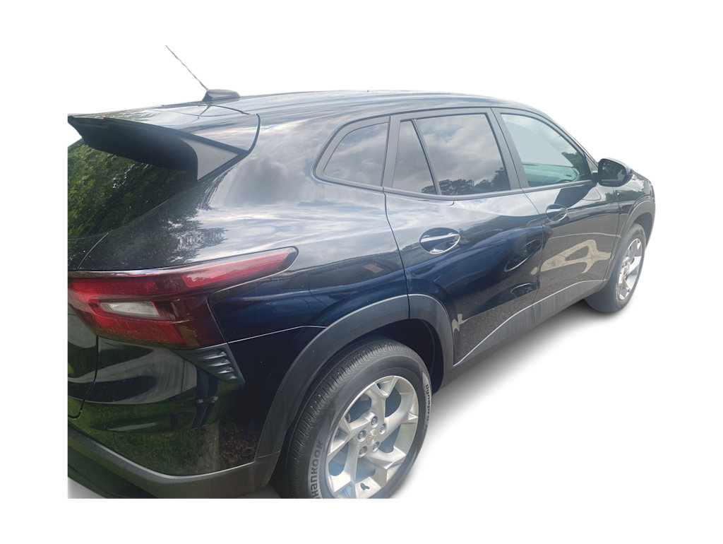 Thumbnail: 2024 Chevrolet Trax - 9