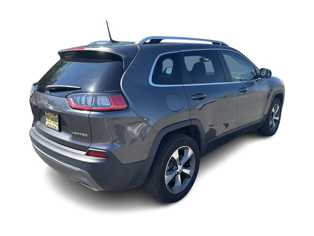 Thumbnail: 2019 Jeep Cherokee - 12