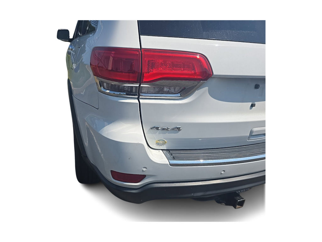 Thumbnail: 2015 Jeep Grand Cherokee - 14