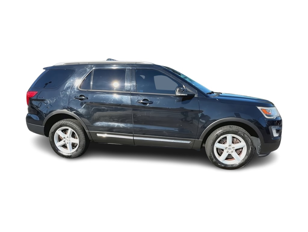 Thumbnail: 2017 Ford Explorer - 24