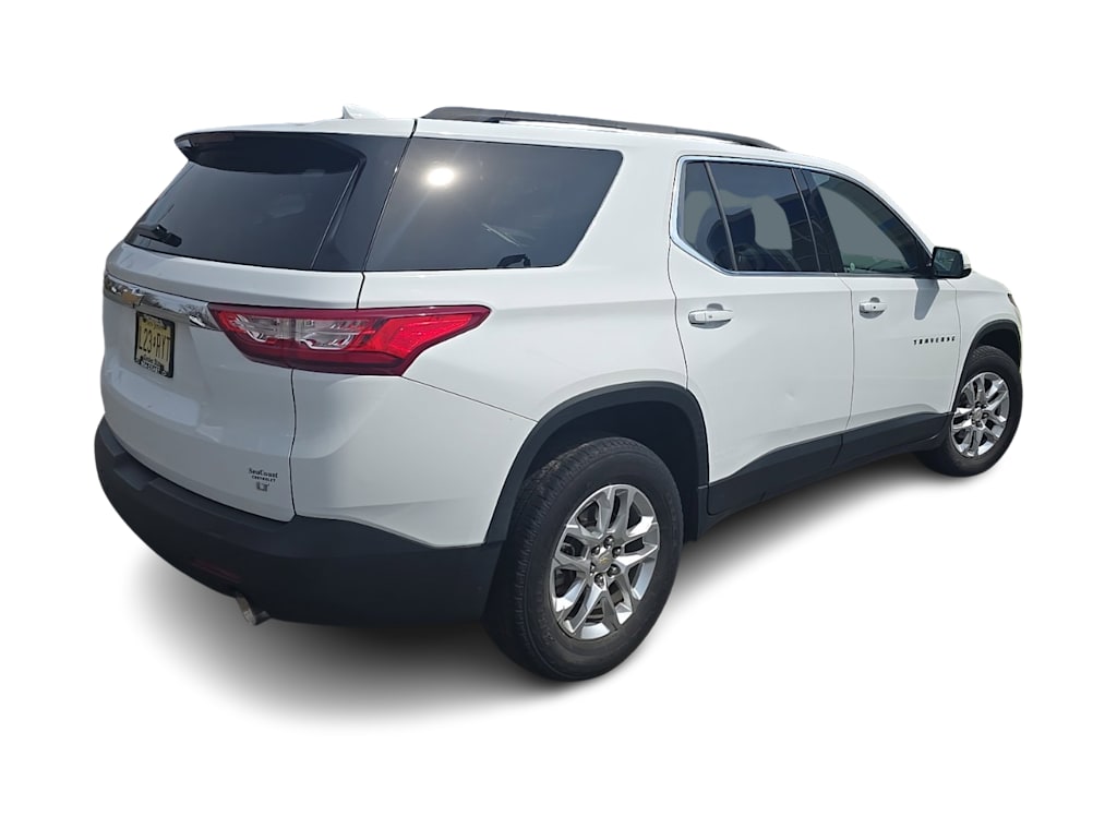 Thumbnail: 2019 Chevrolet Traverse - 17