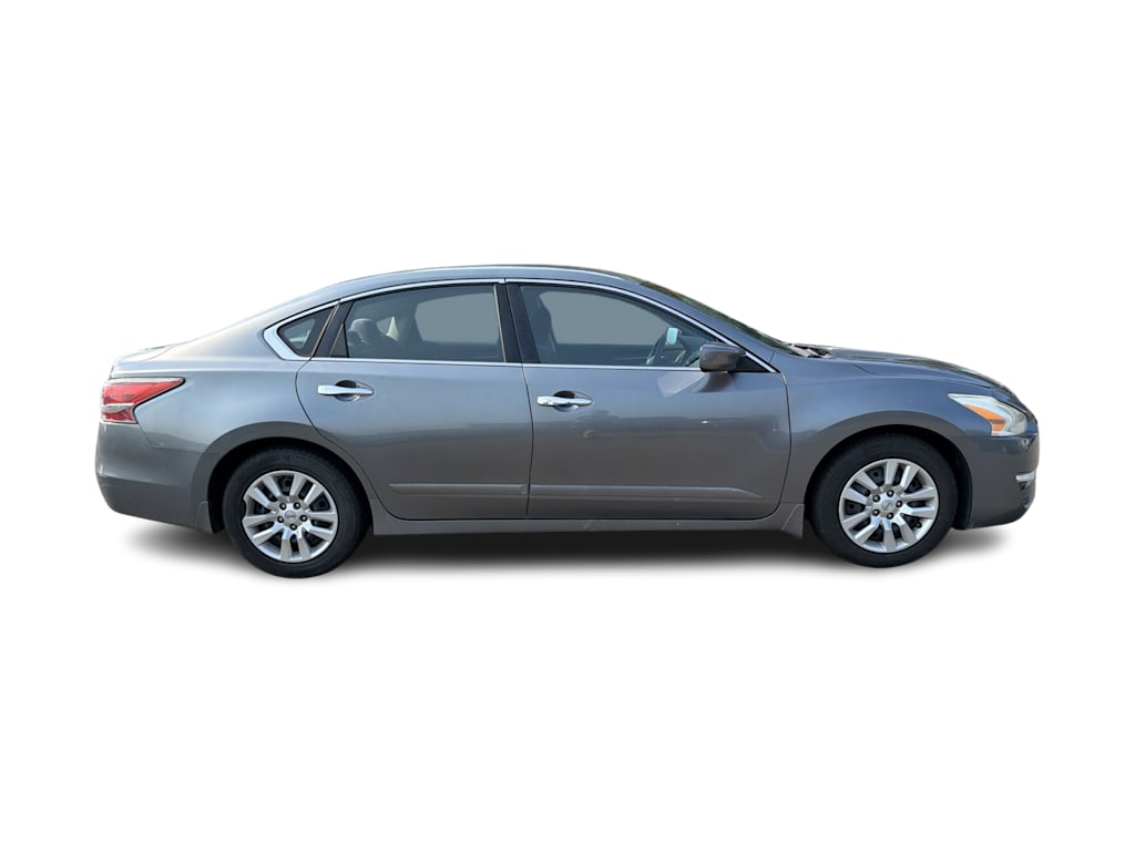 Thumbnail: 2014 Nissan Altima - 15