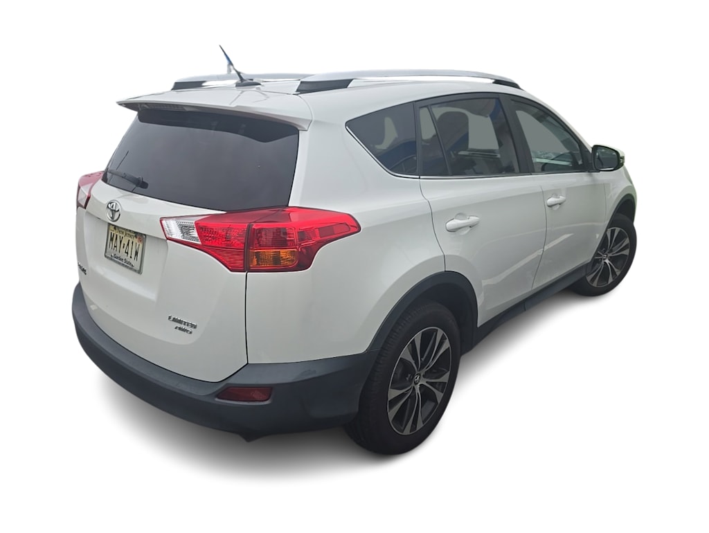Thumbnail: 2015 Toyota RAV4 - 17