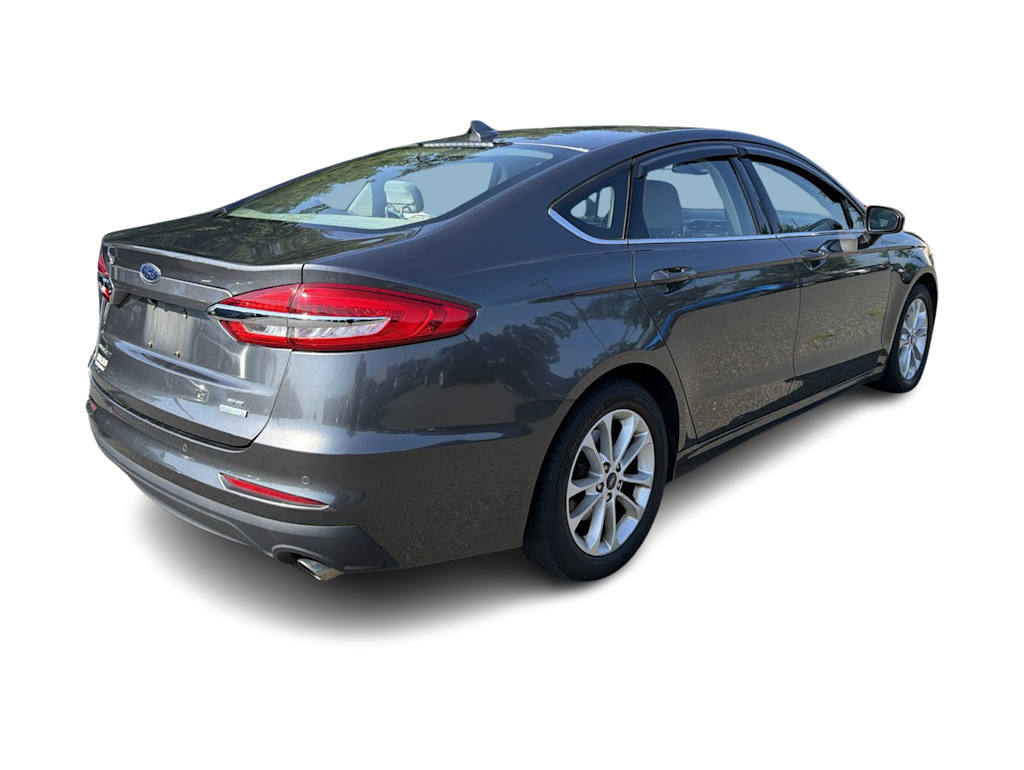 Thumbnail: 2020 Ford Fusion - 16