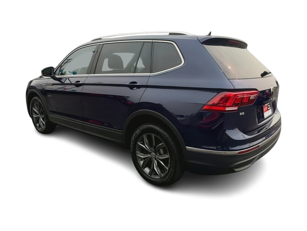 Thumbnail: 2022 Volkswagen Tiguan - 4