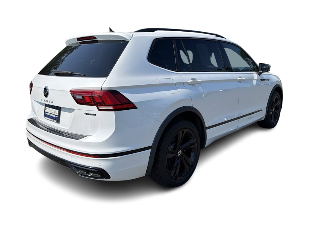 Thumbnail: 2023 Volkswagen Tiguan - 15