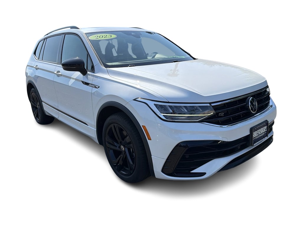 Thumbnail: 2023 Volkswagen Tiguan - 17