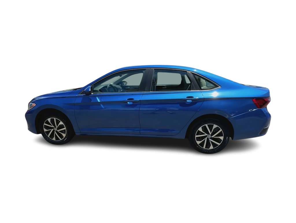 Thumbnail: 2023 Volkswagen Jetta - 3