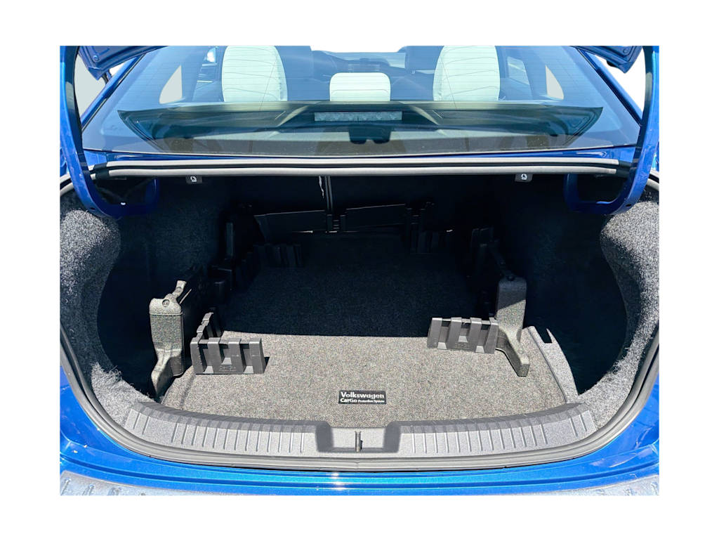 Thumbnail: 2023 Volkswagen Jetta - 18