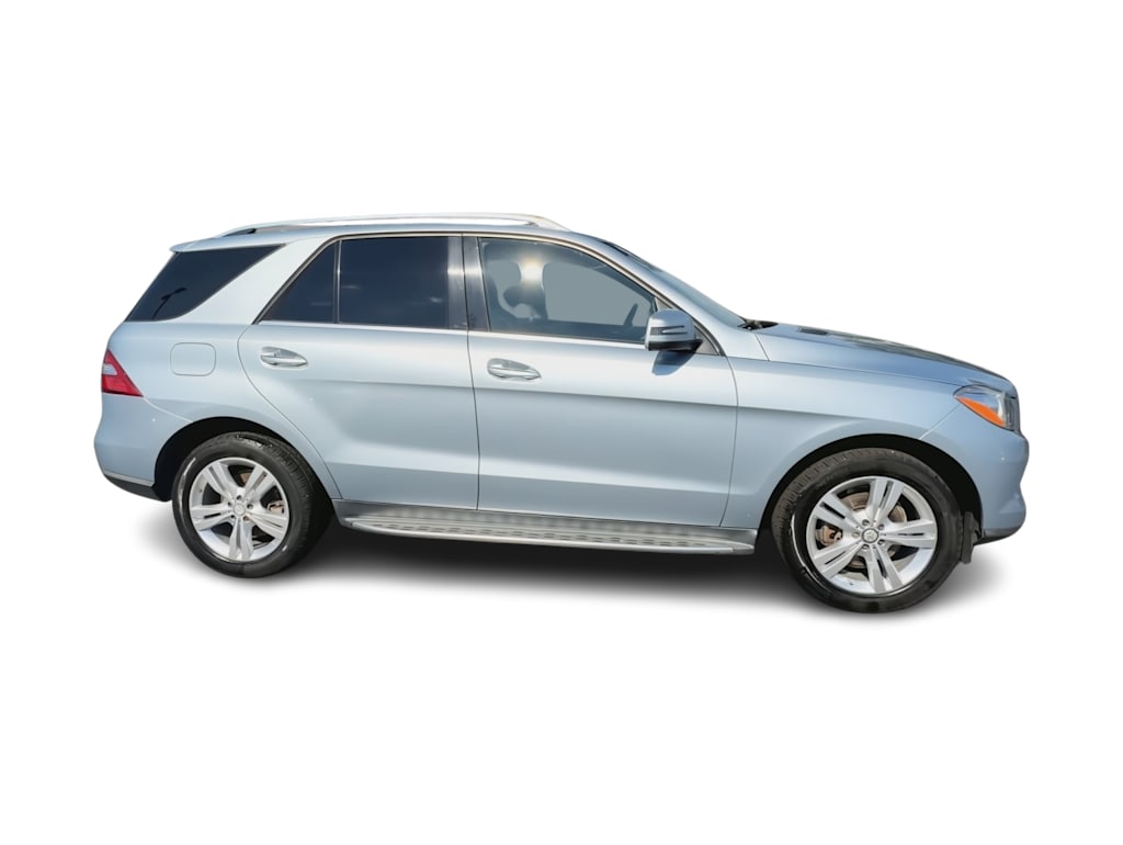 Thumbnail: 2015 Mercedes-Benz M-Class - 23