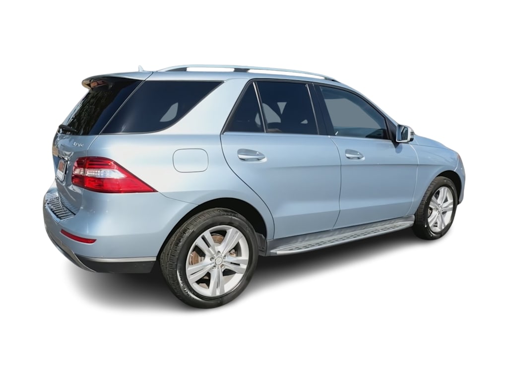Thumbnail: 2015 Mercedes-Benz M-Class - 22