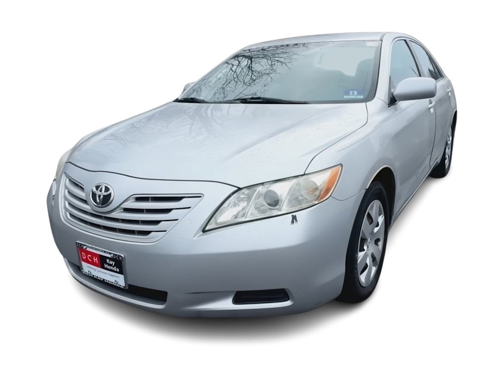 2009 Toyota Camry LE 21