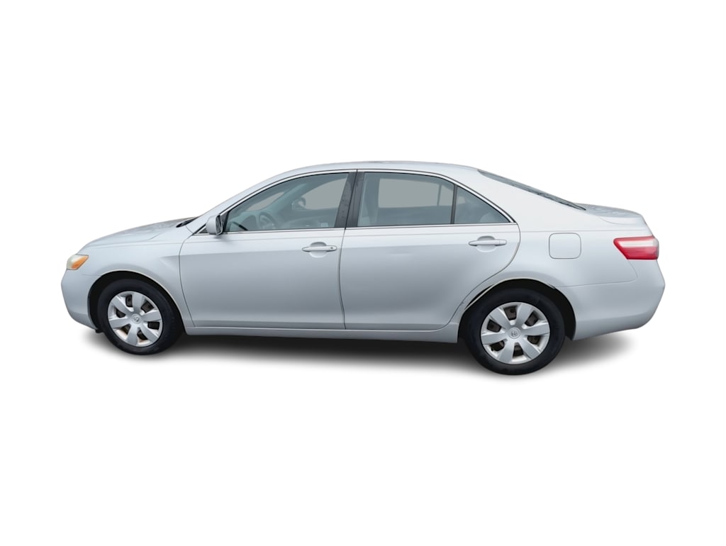 2009 Toyota Camry LE 3