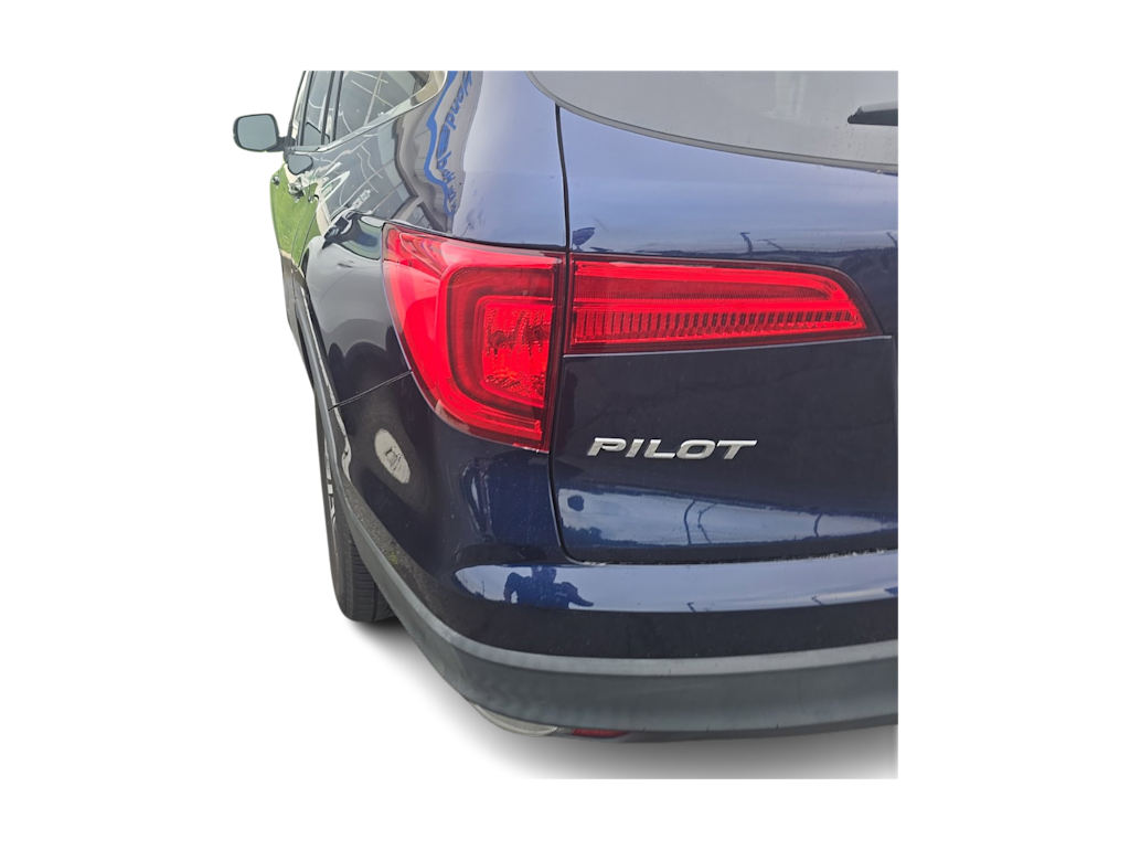 Thumbnail: 2017 Honda Pilot - 17