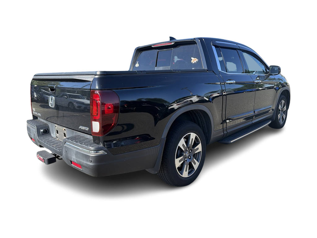 Thumbnail: 2017 Honda Ridgeline - 16