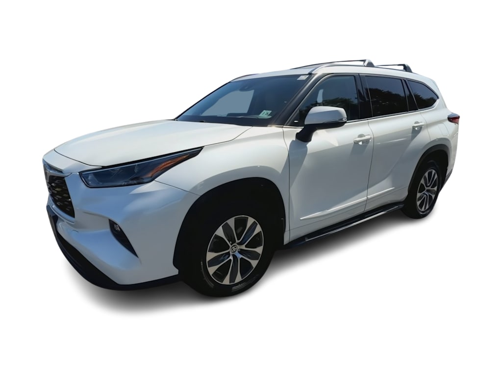 Thumbnail: 2021 Toyota Highlander - 22