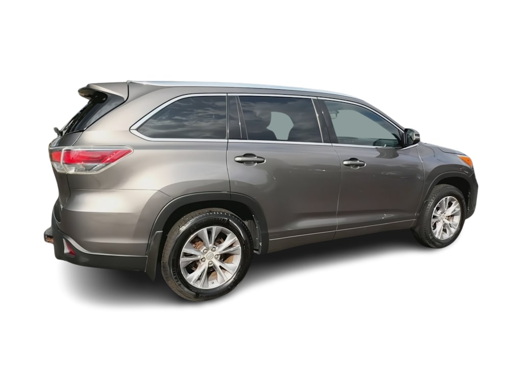 Thumbnail: 2015 Toyota Highlander - 22