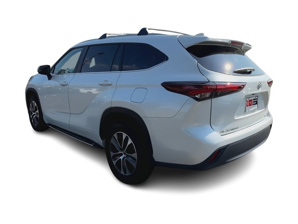 Thumbnail: 2024 Toyota Highlander - 4