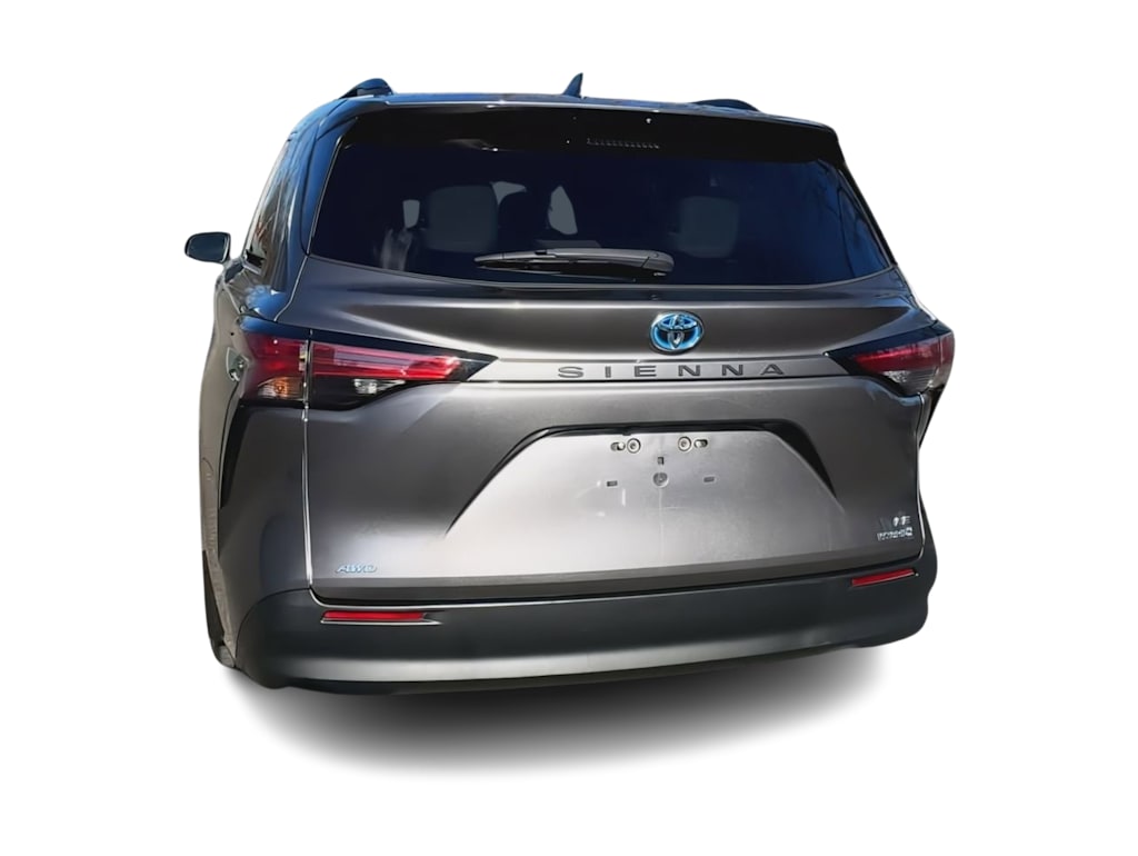 2021 Toyota Sienna LE 4