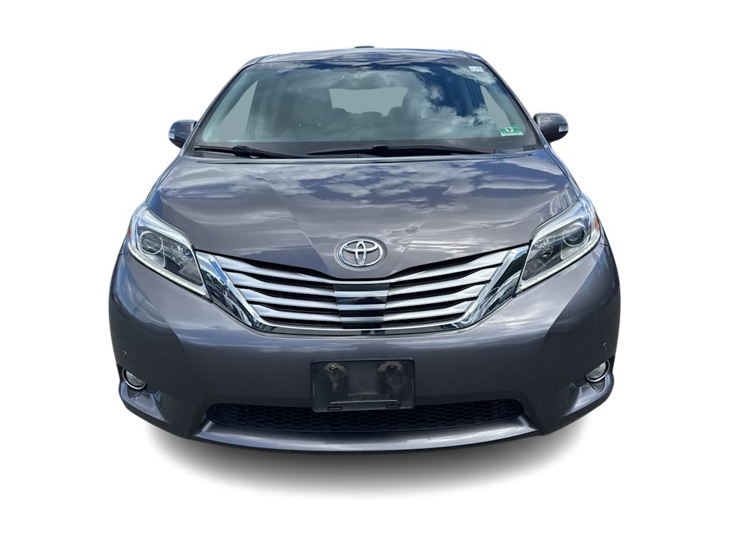 Thumbnail: 2017 Toyota Sienna - 6