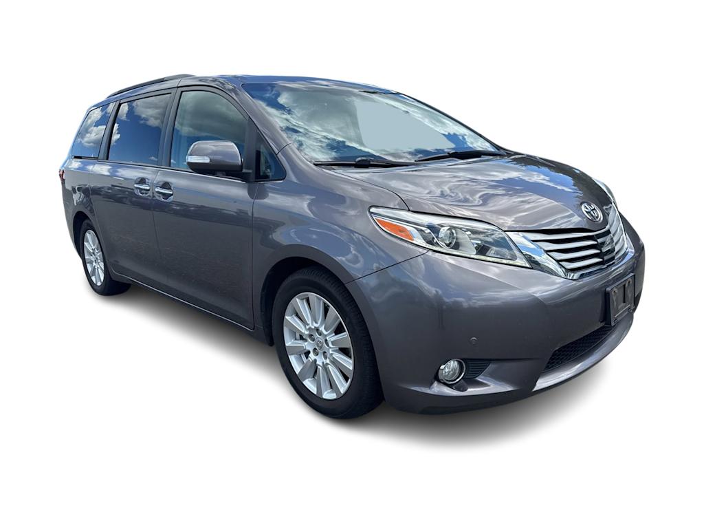 Thumbnail: 2017 Toyota Sienna - 16