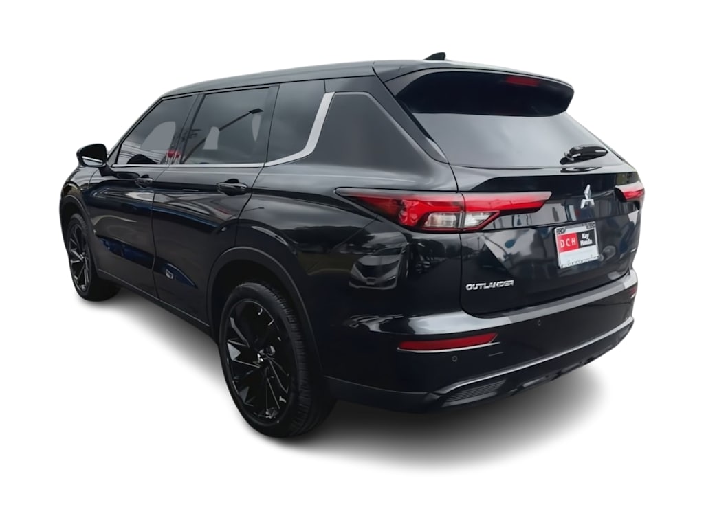 Thumbnail: 2023 Mitsubishi Outlander - 4