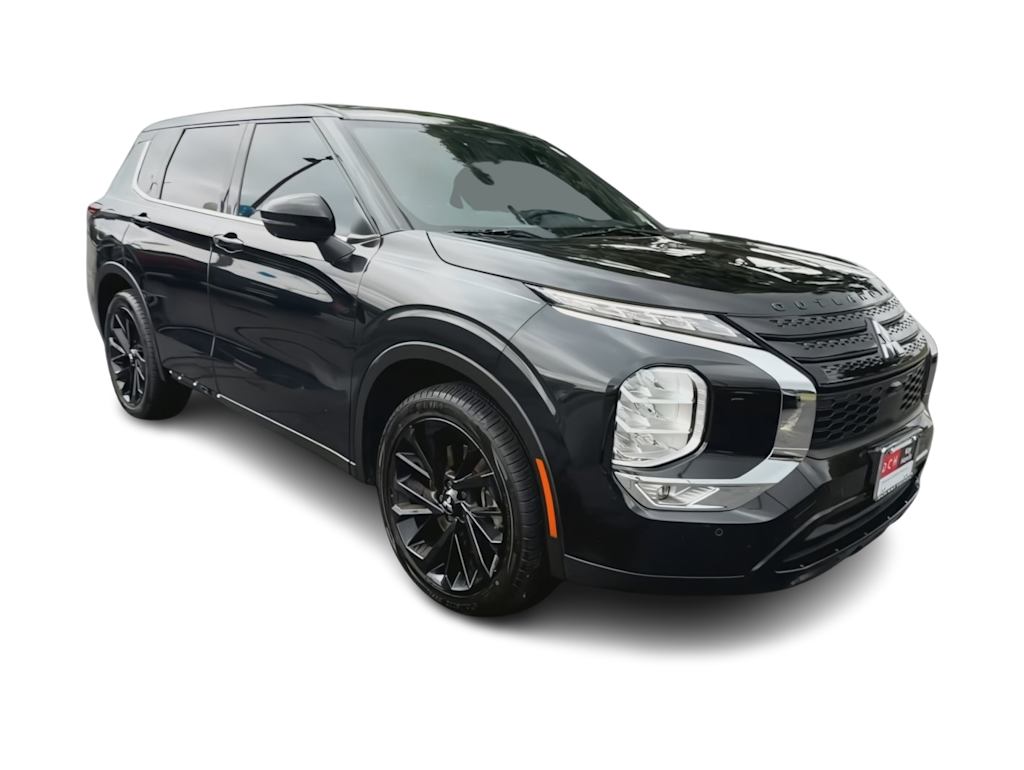 Thumbnail: 2023 Mitsubishi Outlander - 20