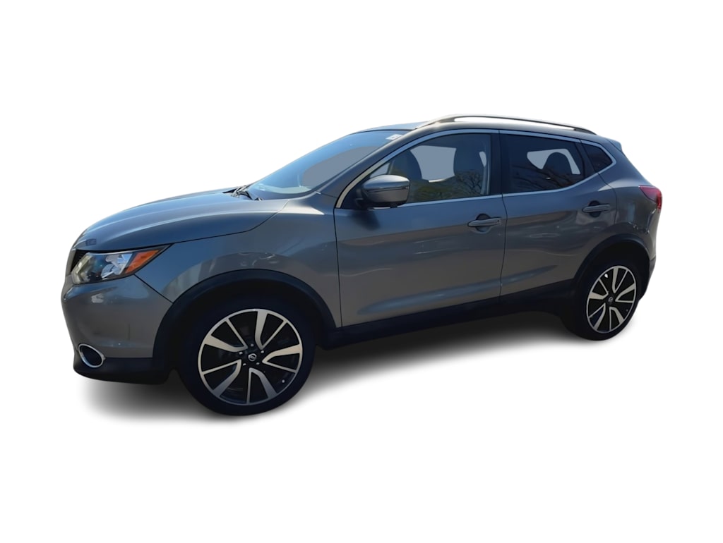 Thumbnail: 2017 Nissan Rogue Sport - 3