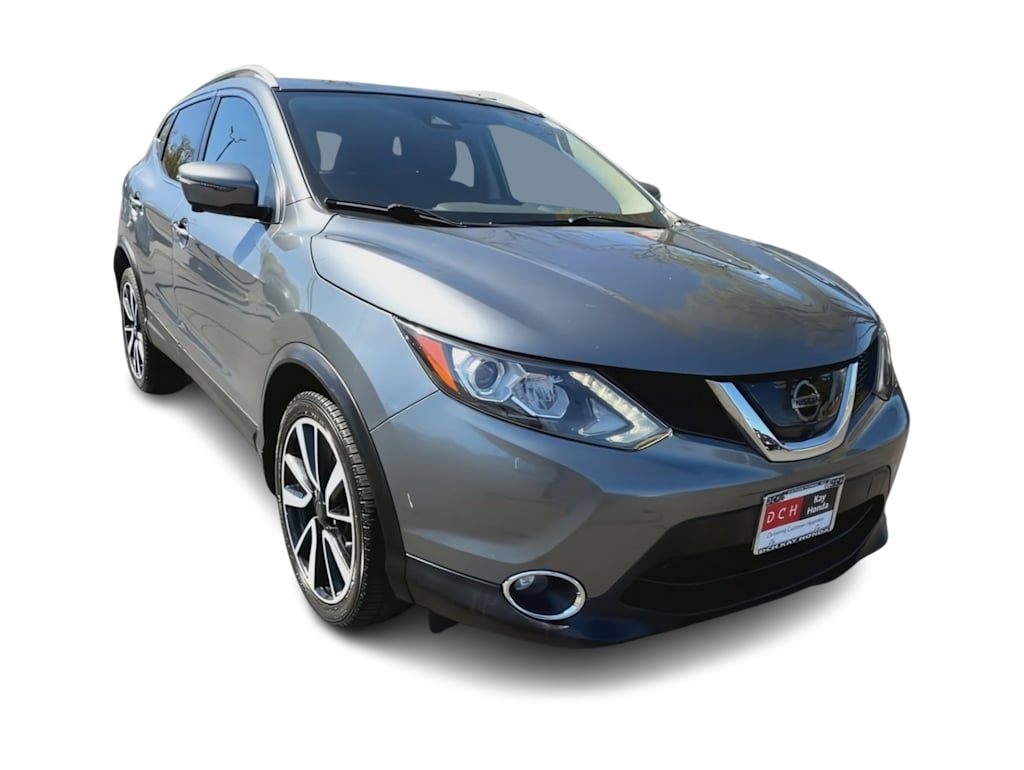 Thumbnail: 2017 Nissan Rogue Sport - 21